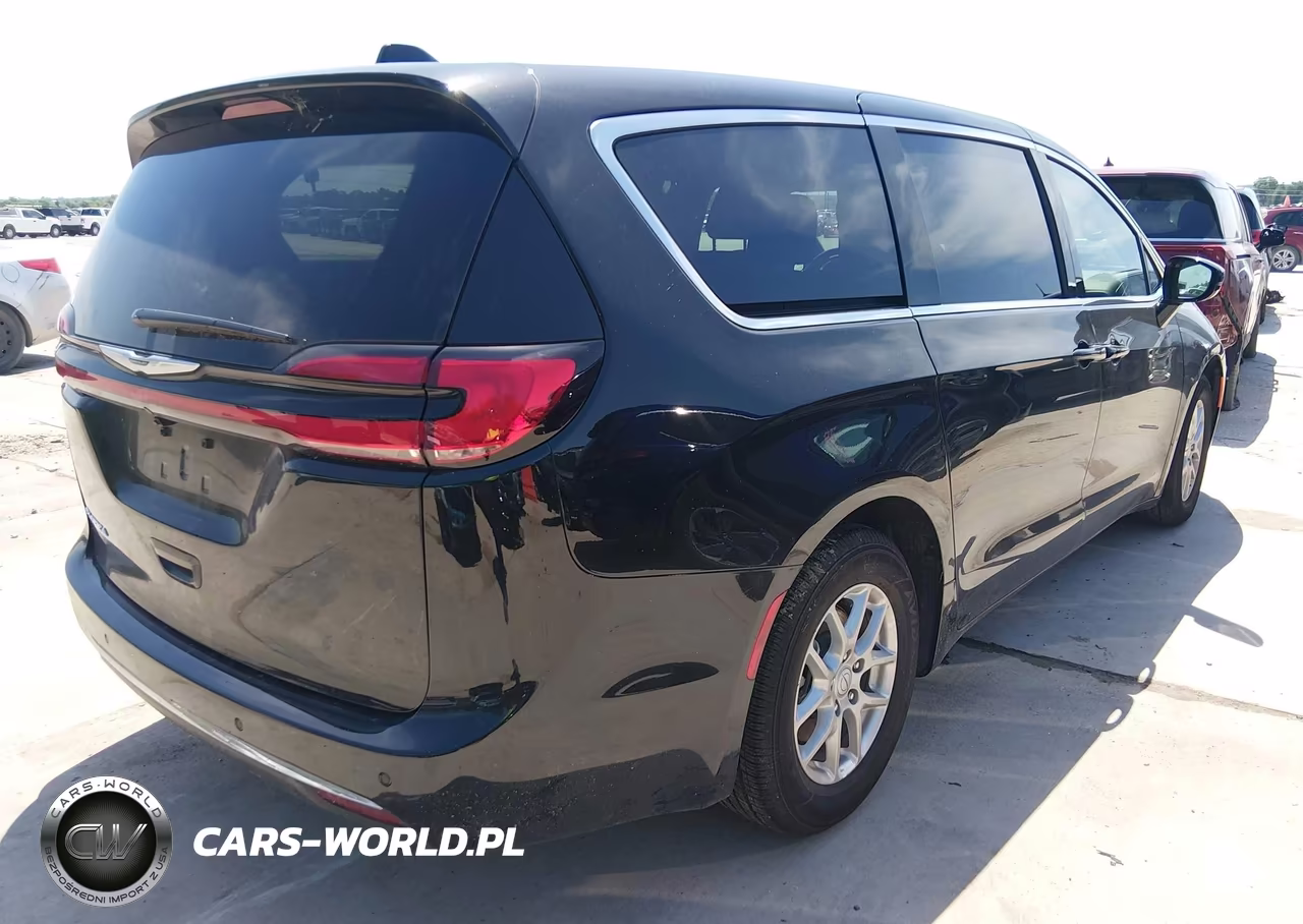 2026 Chrysler Pacifica Select VIN:2C4RC1BG6TR196583 - 4