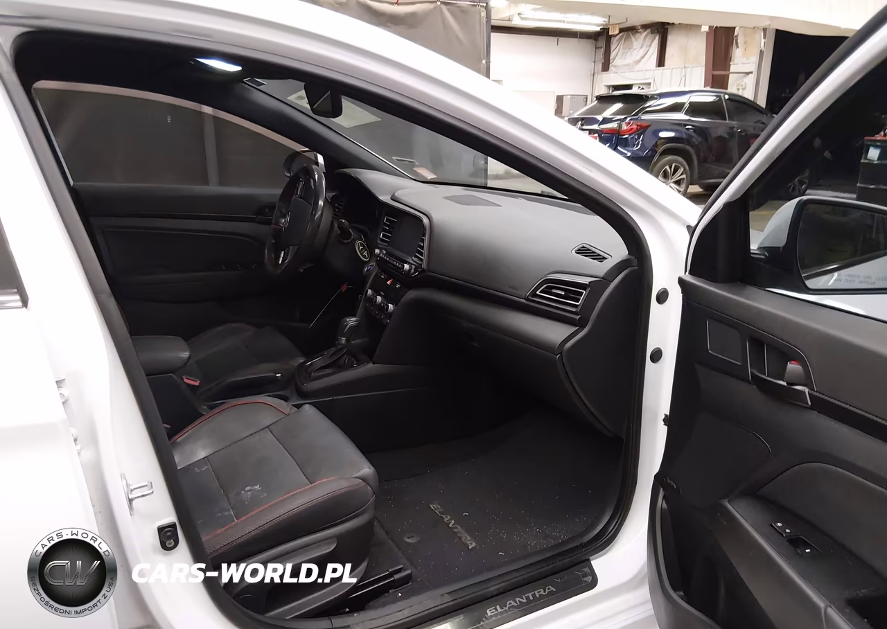 2019 Hyundai Elantra Sport VIN:KMHD04LB5KU816134 - 5