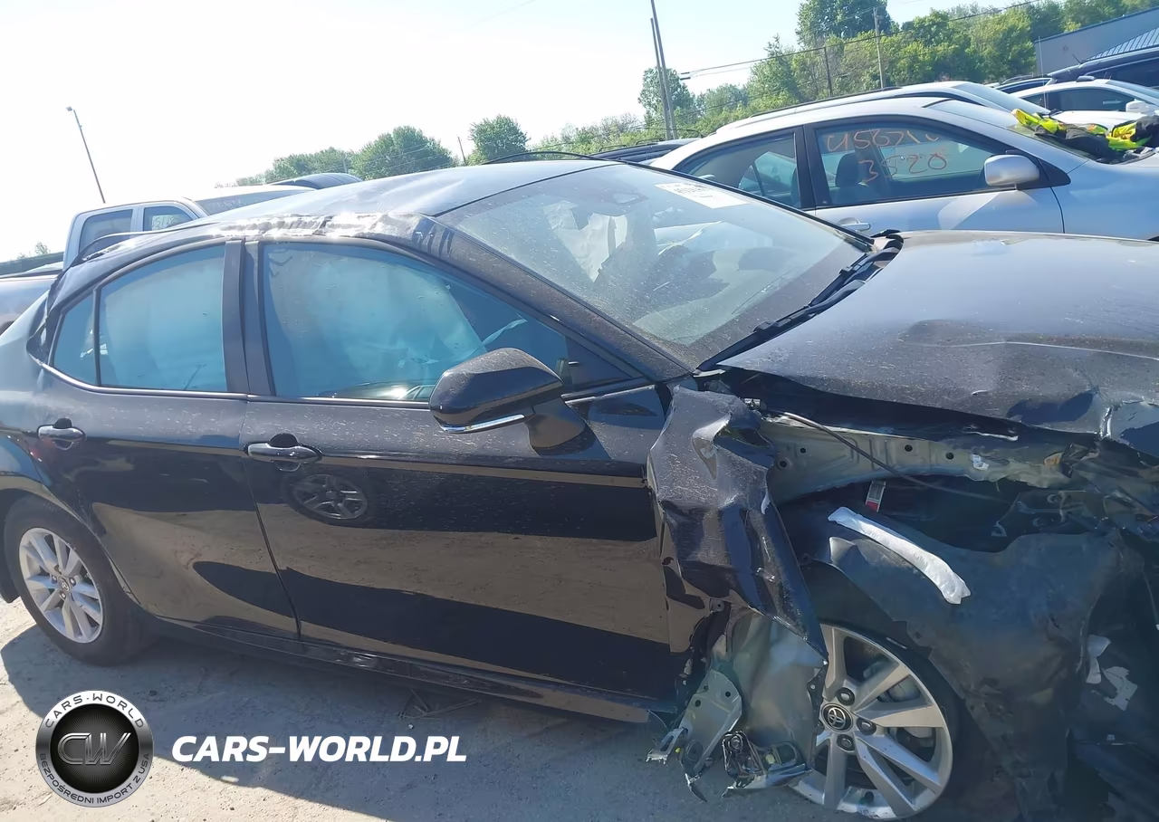 2025 Toyota Camry Le VIN:4T1DAACK9SU620824 - 14