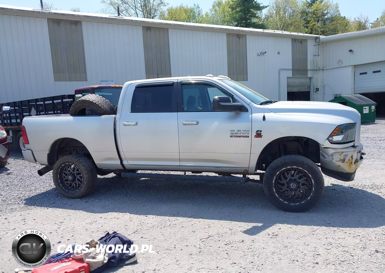 2016 Ram 2500 Slt VIN:3C6UR5DL0GG182935 - 13