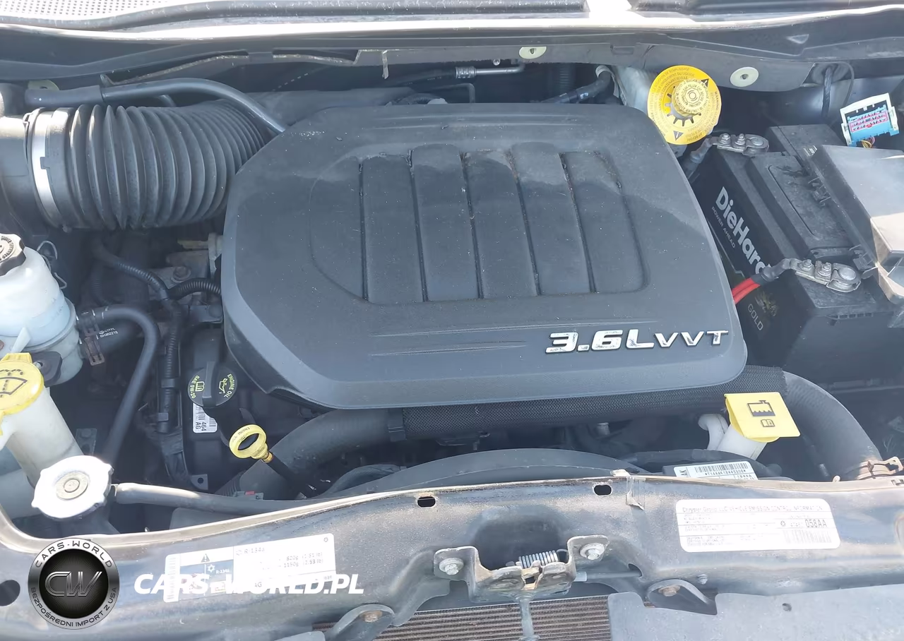 2014 Chrysler Town & Country Touring VIN:2C4RC1BG2ER448719 - 10