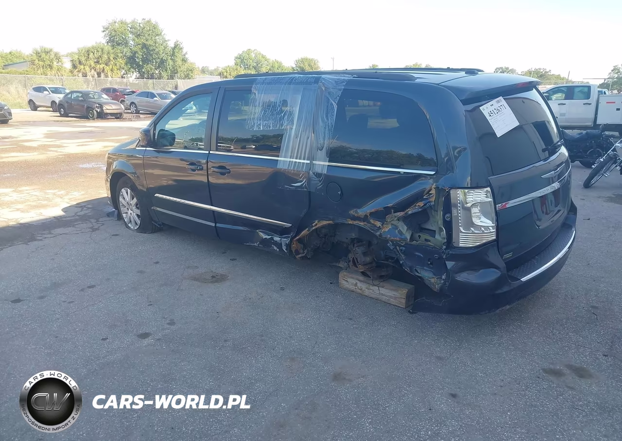 2014 Chrysler Town & Country Touring VIN:2C4RC1BG2ER448719 - 3