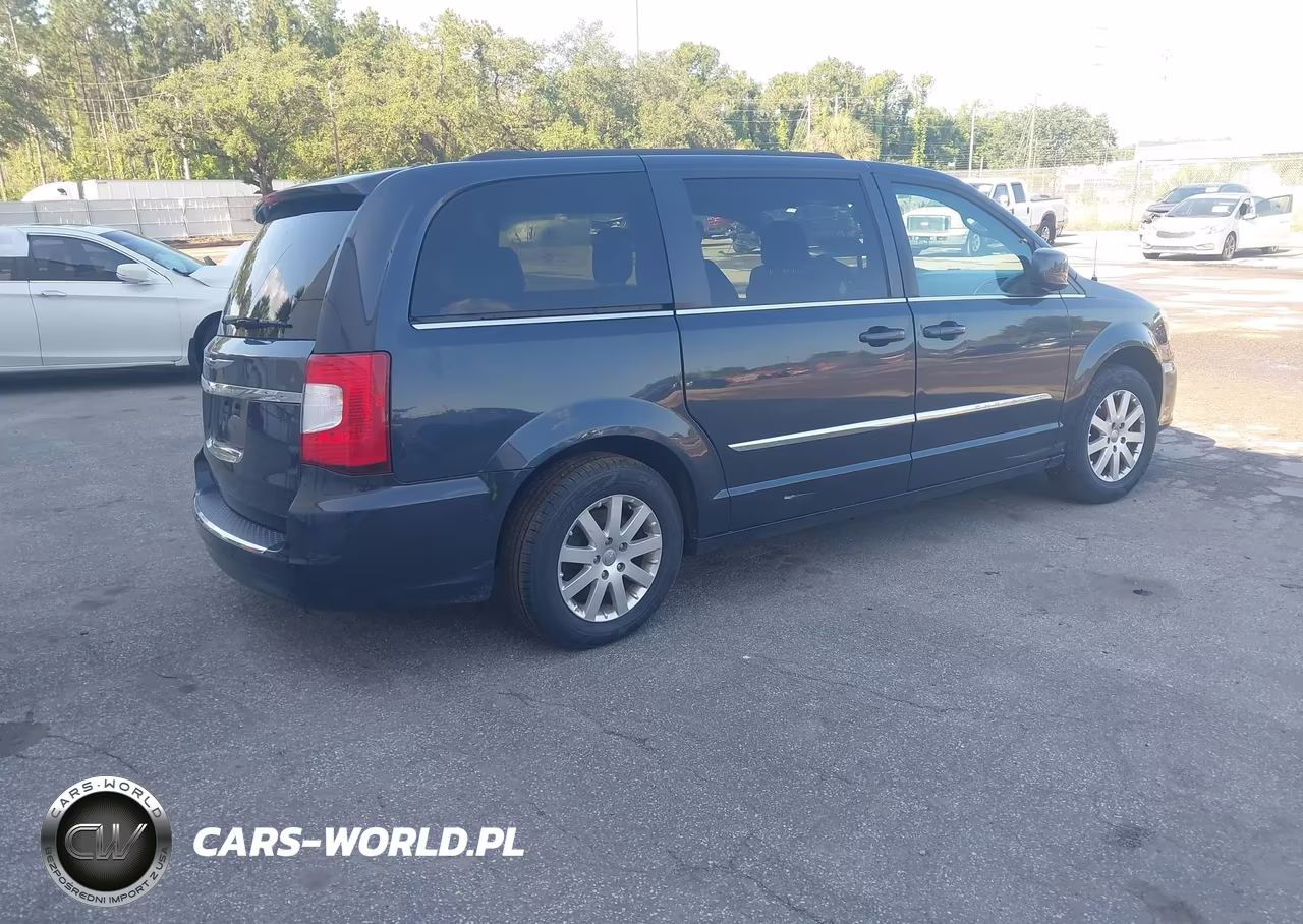 2014 Chrysler Town & Country Touring VIN:2C4RC1BG2ER448719 - 4