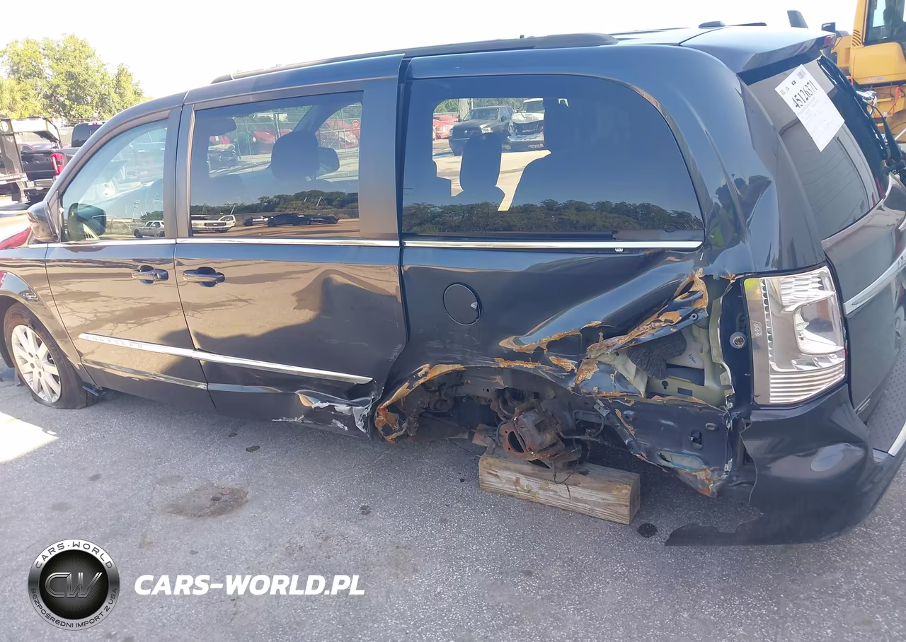 2014 Chrysler Town & Country Touring VIN:2C4RC1BG2ER448719 - 6