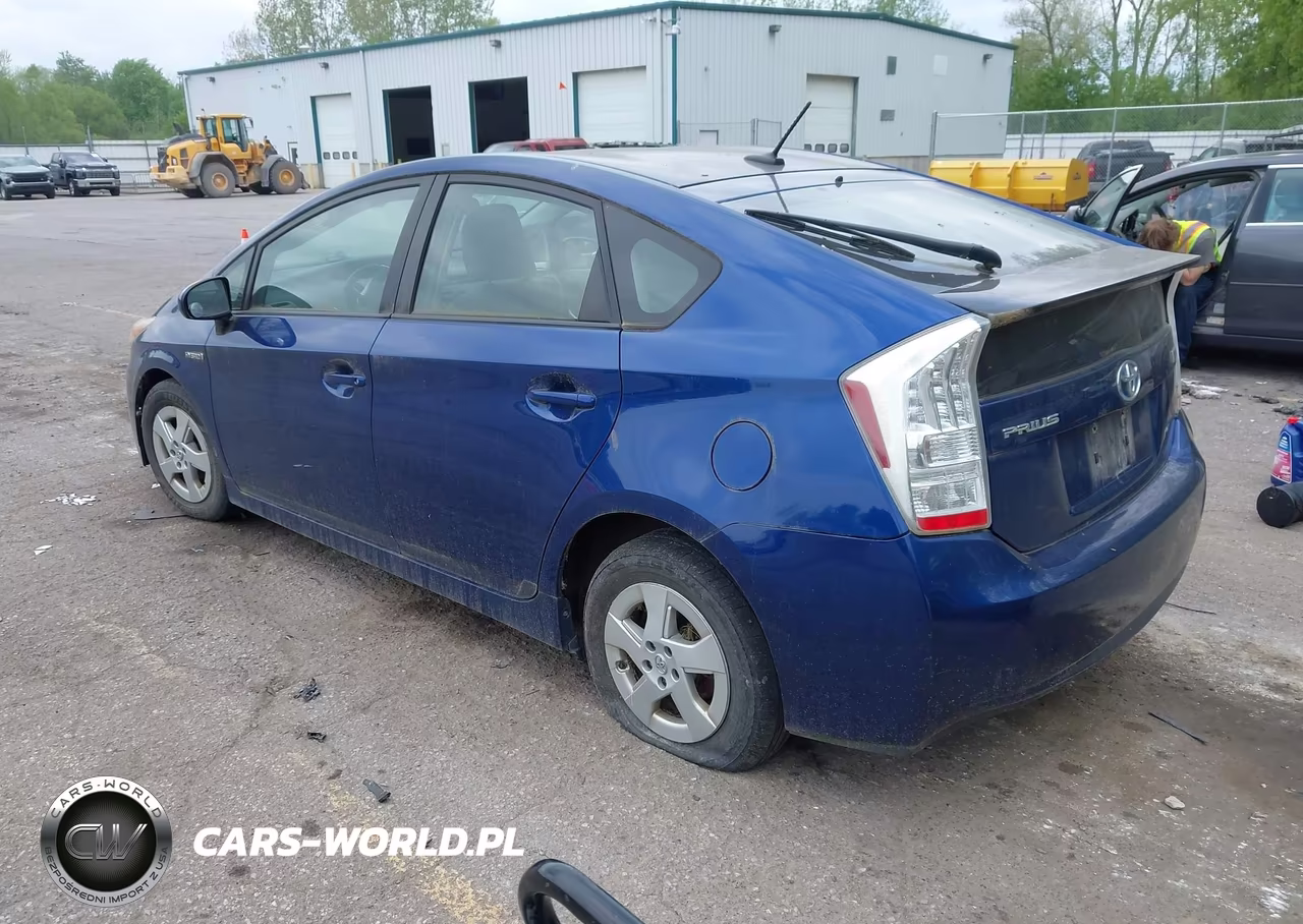 2011 Toyota Prius Two VIN:JTDKN3DU1B0261830 - 3