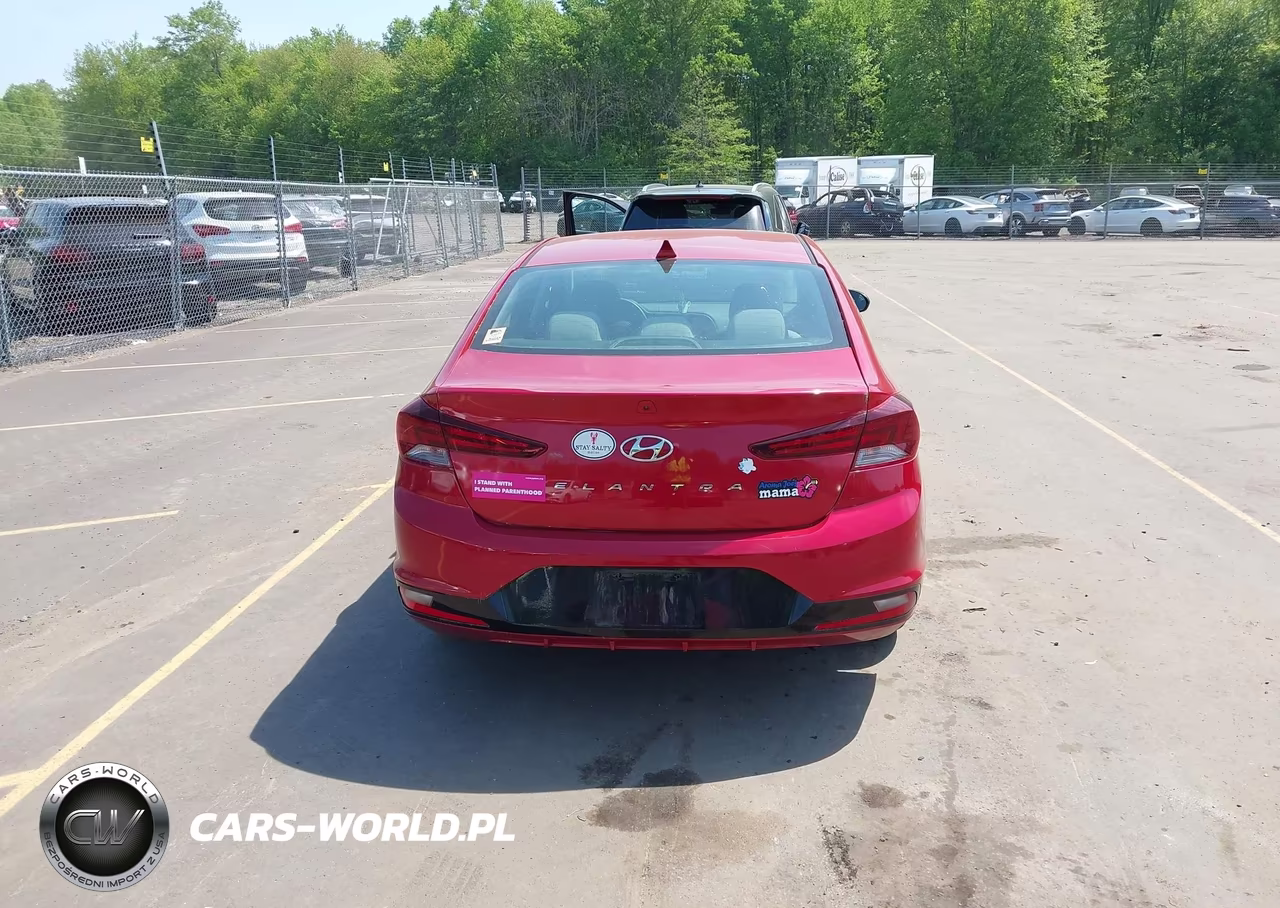 2019 Hyundai Elantra Sel VIN:5NPD84LF5KH438195 - 16