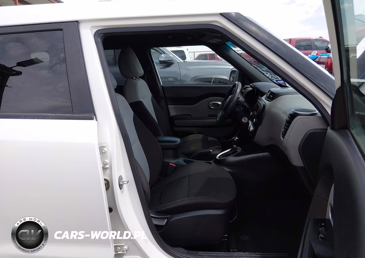 2016 Kia Soul VIN:KNDJN2A21G7358419 - 5