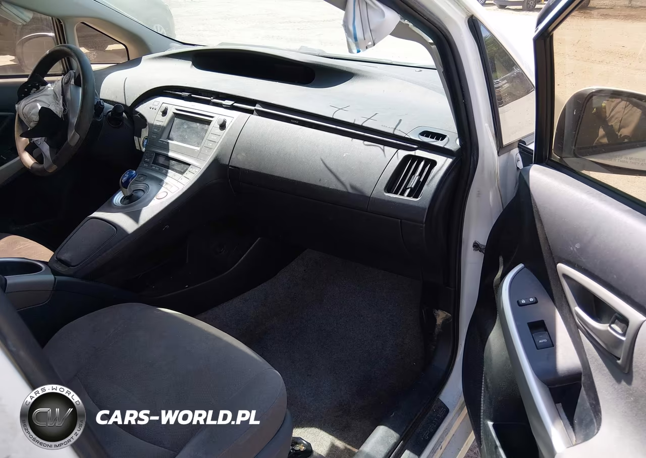 2015 Toyota Prius Three VIN:JTDKN3DU0F1895078 - 5