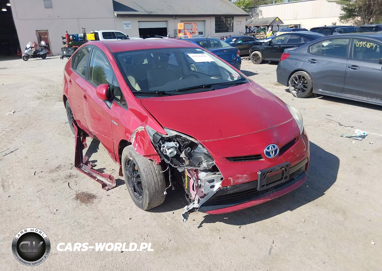 2013 Toyota Prius Three – zdjęcie 1 z 17