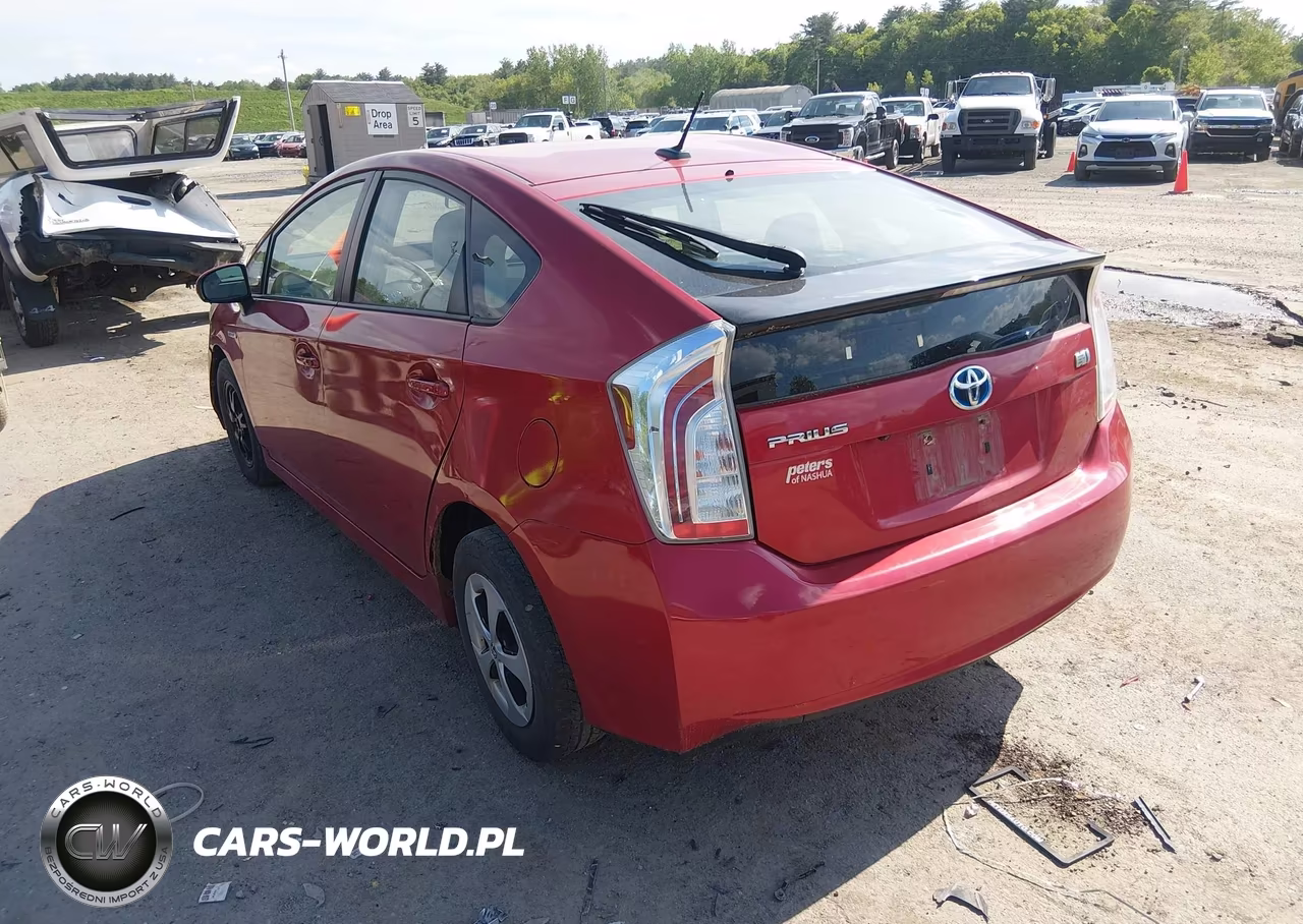 2013 Toyota Prius Three VIN:JTDKN3DUXD1731544 - 3