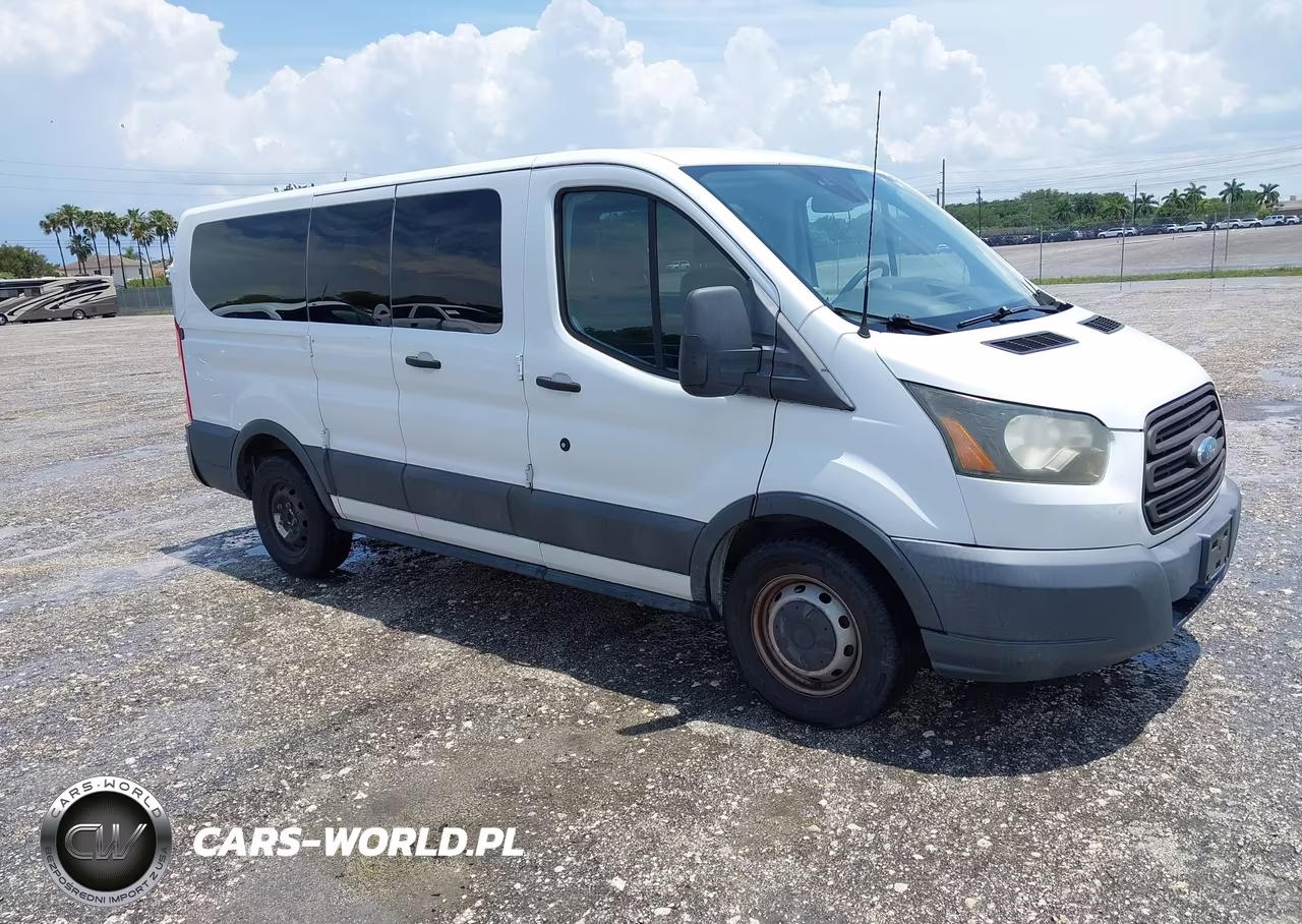 2017 Ford Transit-150 Xl