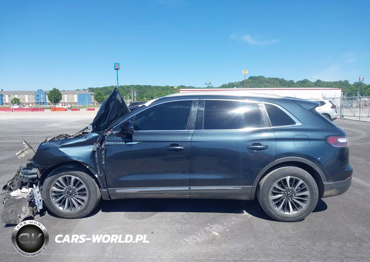 2021 Lincoln Nautilus Standard VIN:2LMPJ6J9XMBL03139 - 14