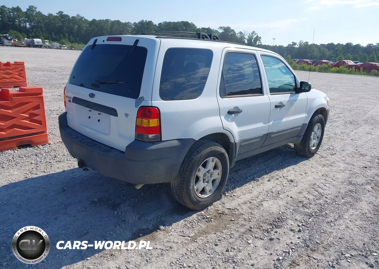 2007 Ford Escape Xlt-Xlt Sport VIN:1FMYU93107KA59740 - 4