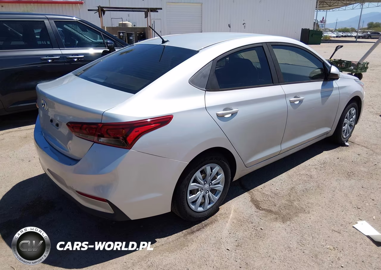 2018 Hyundai Accent Se VIN:3KPC24A35JE005825 - 4