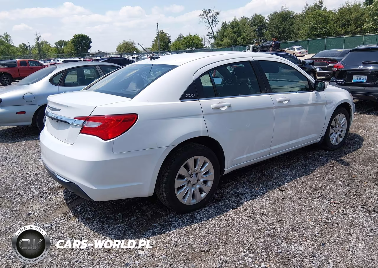 2014 Chrysler 200 Lx VIN:1C3CCBAB0EN213741 - 4