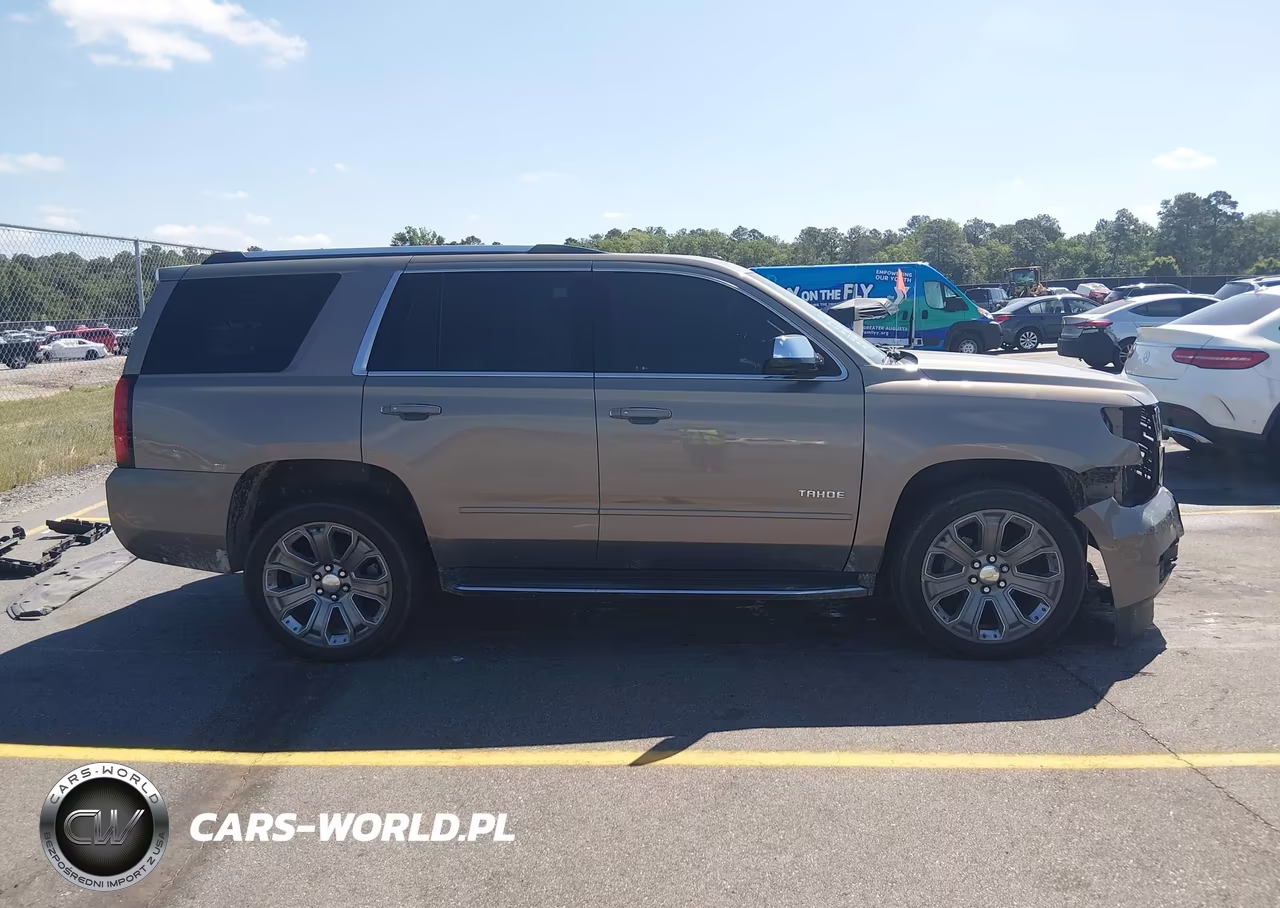 2018 Chevrolet Tahoe Premier VIN:1GNSKCKC2JR155679 - 14