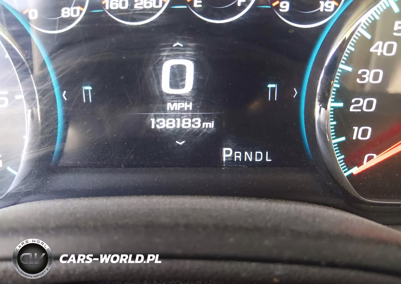 2018 Chevrolet Tahoe Premier VIN:1GNSKCKC2JR155679 - 16