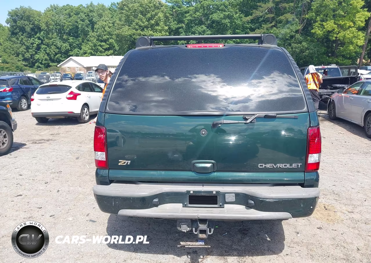 2002 Chevrolet Suburban 1500 Z71 VIN:3GNFK16Z12G195421 - 16