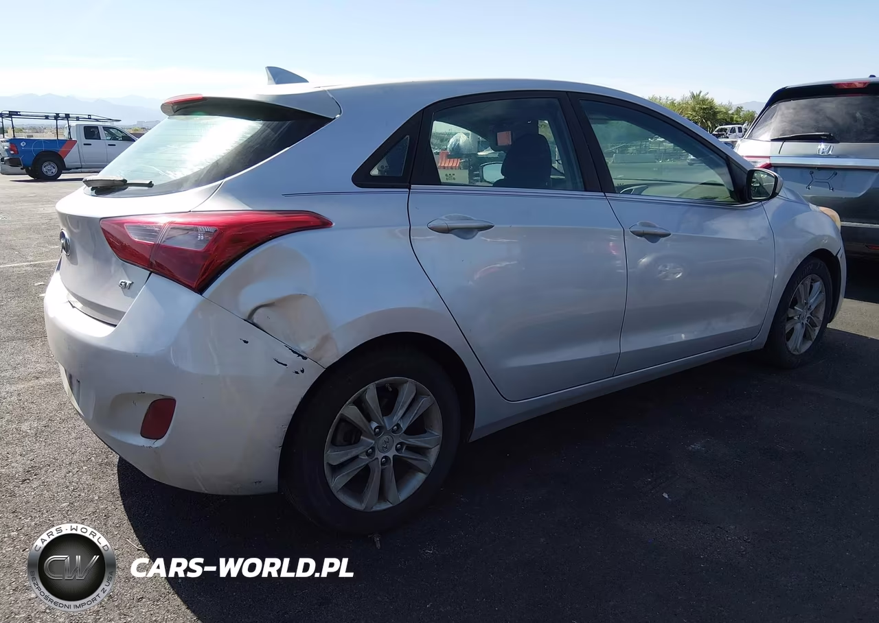 2013 Hyundai Elantra Gt VIN:KMHD35LE5DU027900 - 4