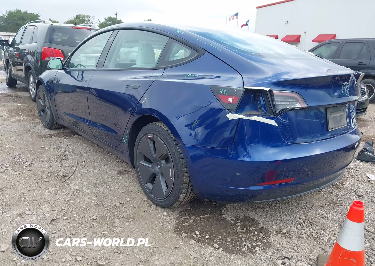 2022 Tesla Model 3 Long Range Dual Motor All-Wheel Drive VIN:5YJ3E1EB2NF261623 - 3