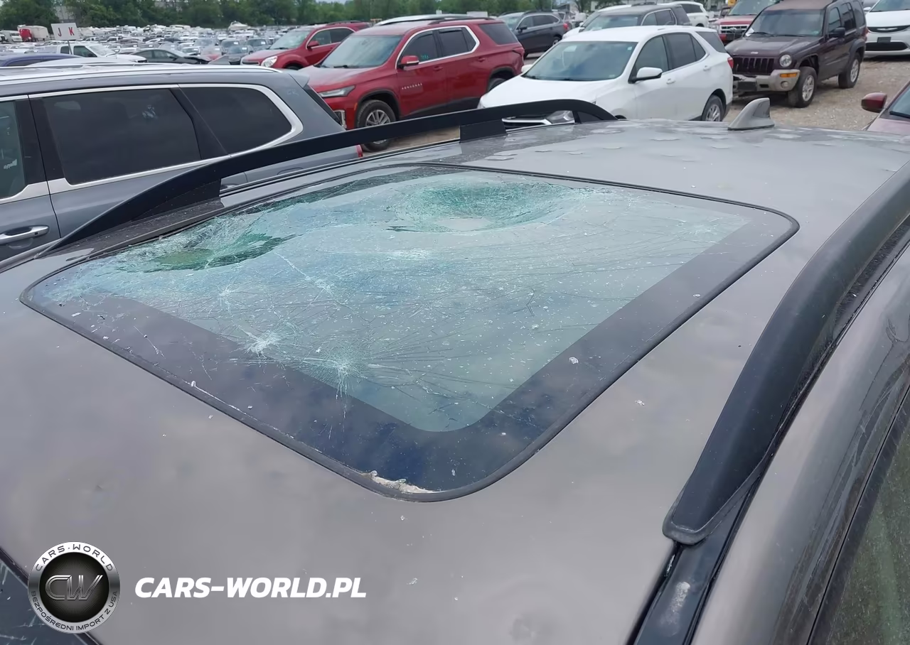 2018 Subaru Forester 2.5I Touring VIN:JF2SJAWC7JH519970 - 18