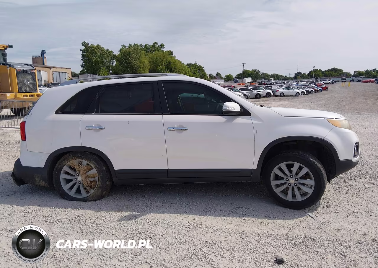 2011 Kia Sorento Ex VIN:5XYKU3A14BG025891 - 12