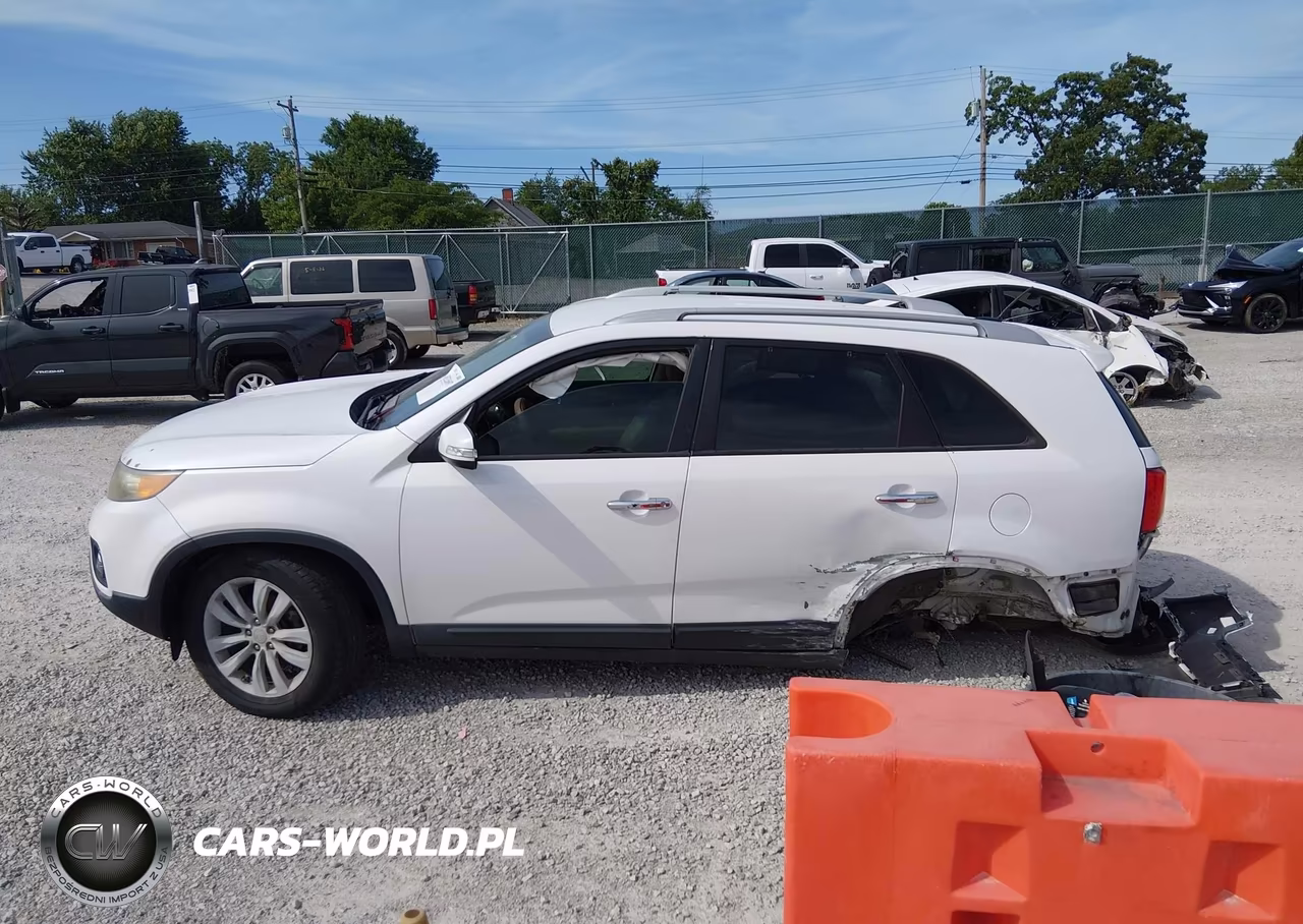 2011 Kia Sorento Ex VIN:5XYKU3A14BG025891 - 13