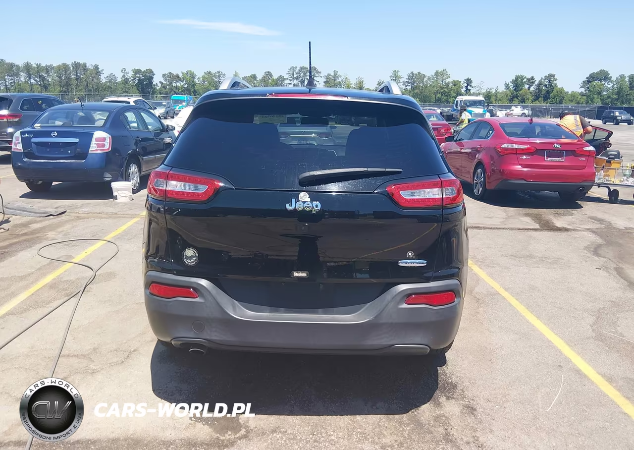 2018 Jeep Cherokee Latitude Plus Fwd VIN:1C4PJLLB0JD511325 - 16