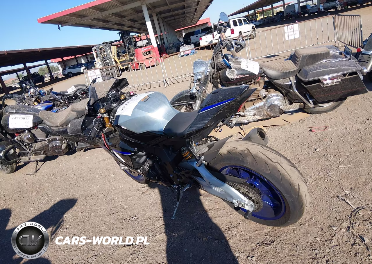 2025 Yamaha Yzf1000 D VIN:JYARNA8E3SA000324 - 3