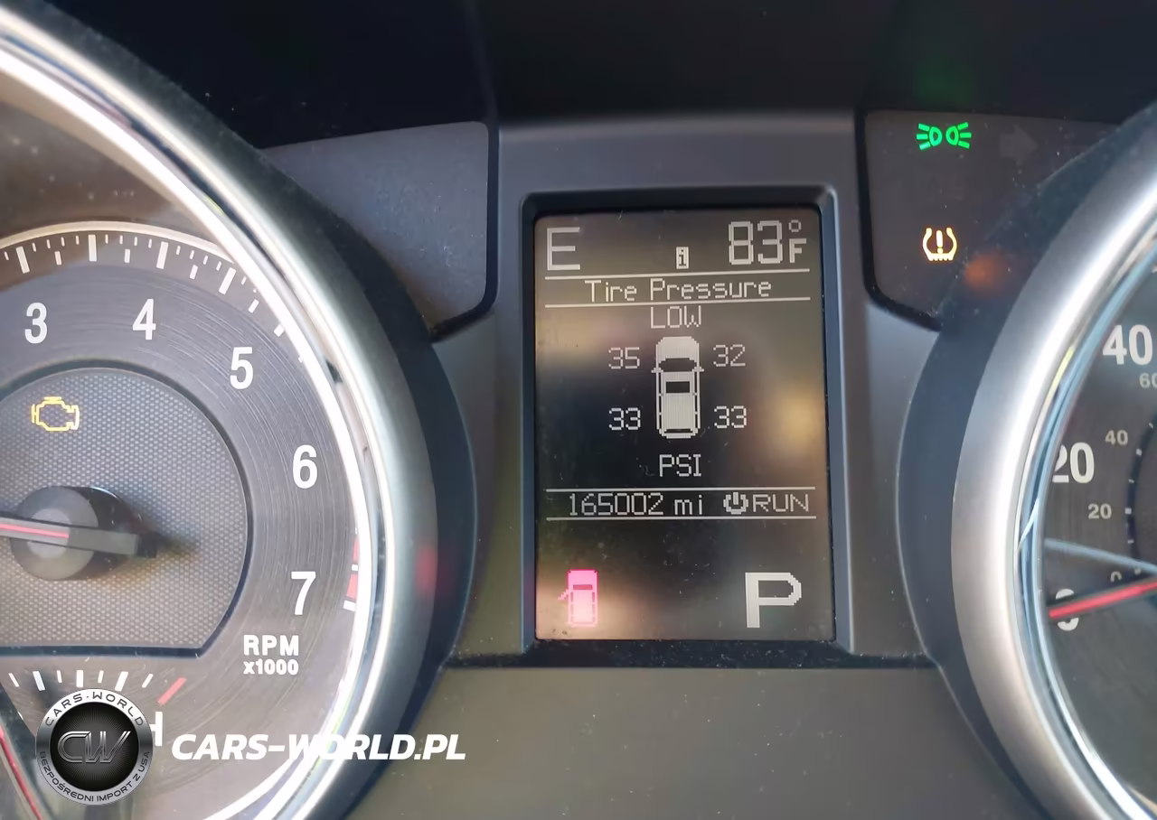 2011 Jeep Grand Cherokee Overland VIN:1J4RS6GG8BC574171 - 7