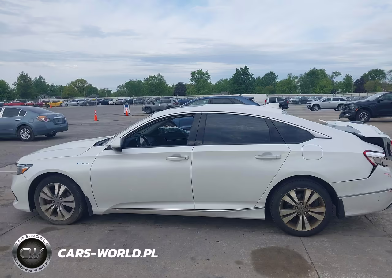 2022 Honda Accord Hybrid Touring VIN:1HGCV3F90NA005207 - 14