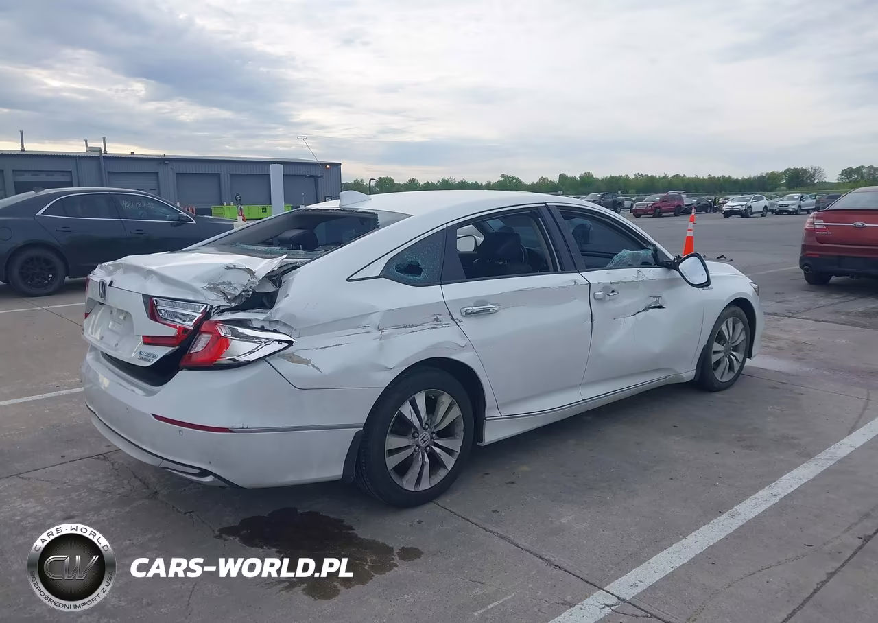 2022 Honda Accord Hybrid Touring VIN:1HGCV3F90NA005207 - 4