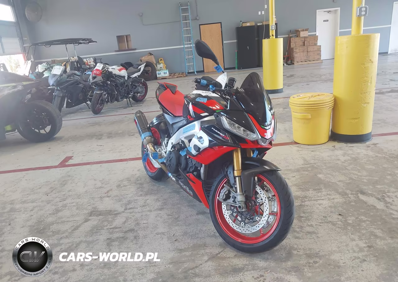 2022 Aprilia Tuono V4 1100 Factory