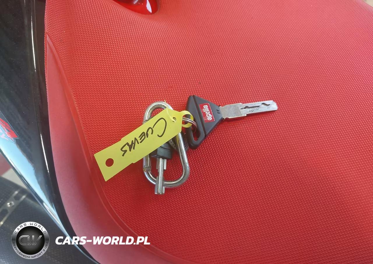 2022 Aprilia Tuono V4 1100 Factory VIN:ZD4KZUB0XNS000302 - 11