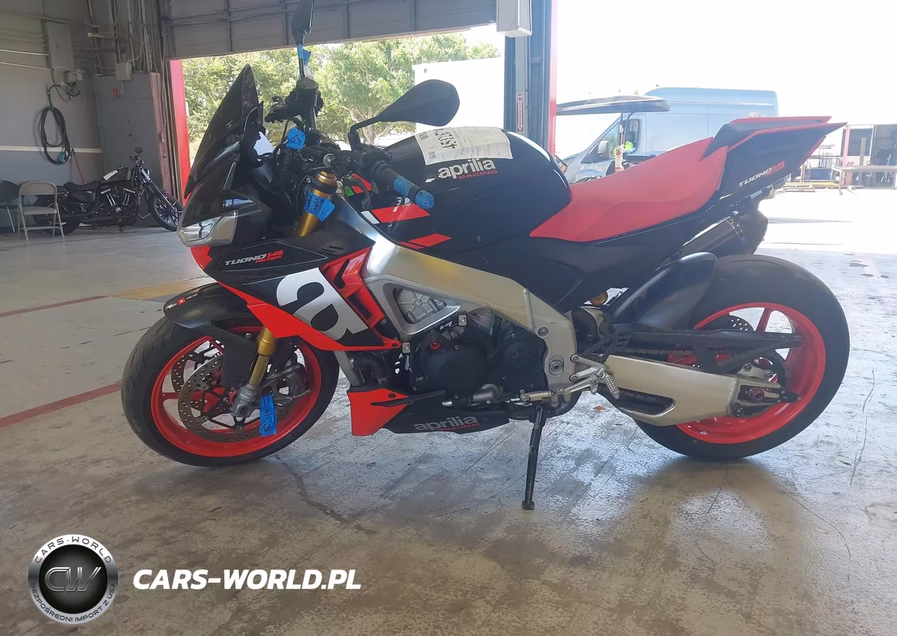 2022 Aprilia Tuono V4 1100 Factory VIN:ZD4KZUB0XNS000302 - 13