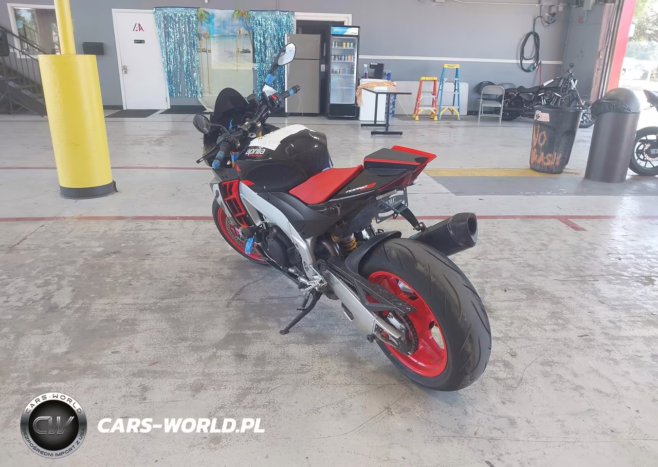 2022 Aprilia Tuono V4 1100 Factory VIN:ZD4KZUB0XNS000302 - 3