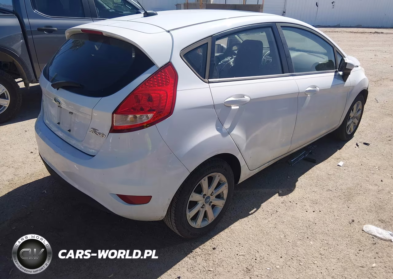 2012 Ford Fiesta Se VIN:3FADP4EJ4CM118579 - 4