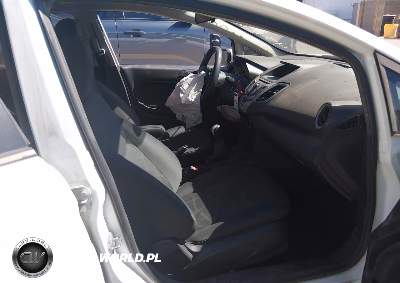2012 Ford Fiesta Se VIN:3FADP4EJ4CM118579 - 5