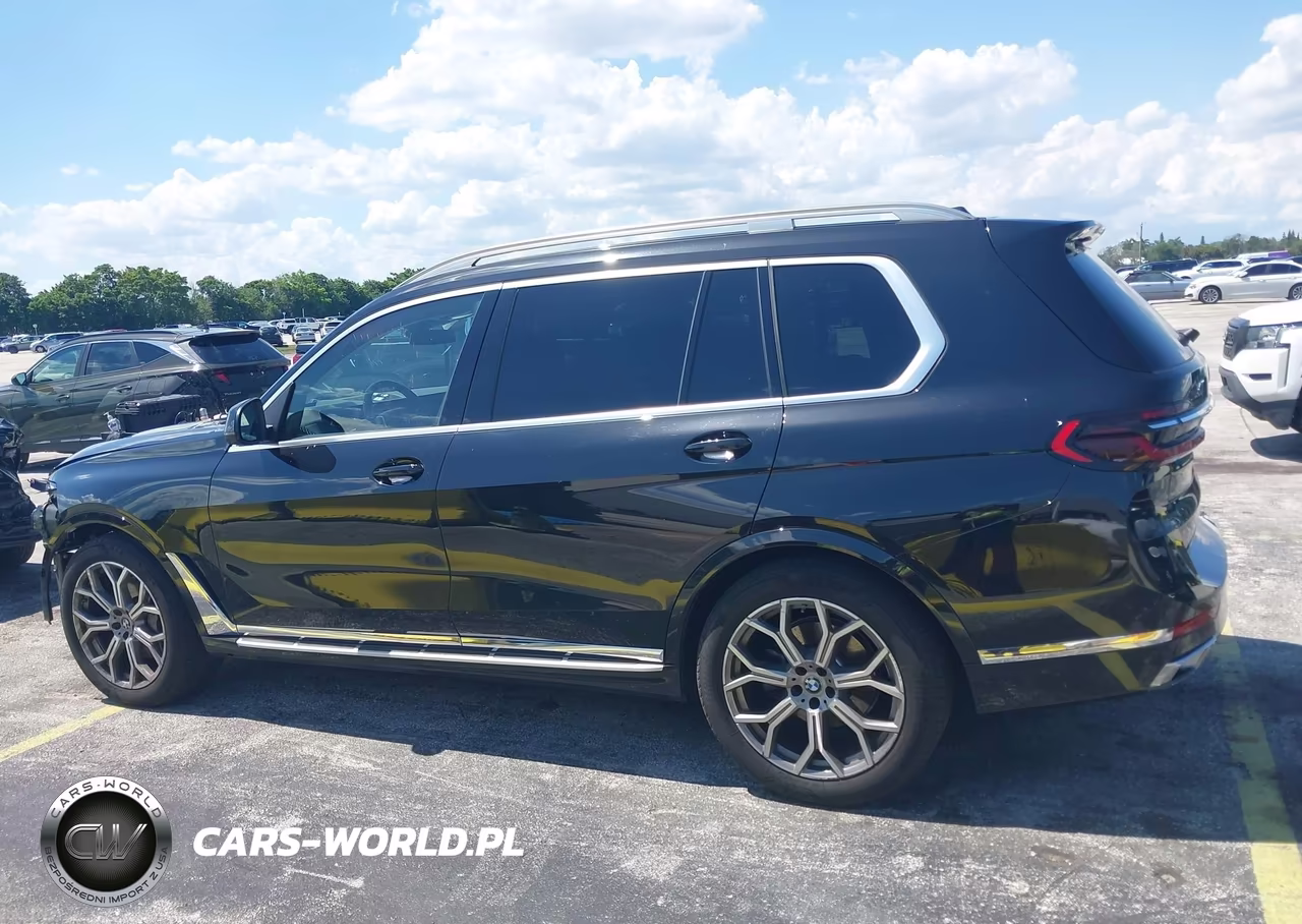 2026 BMW X7 xDrive40I VIN:5UX23EM01T9107208 - 15