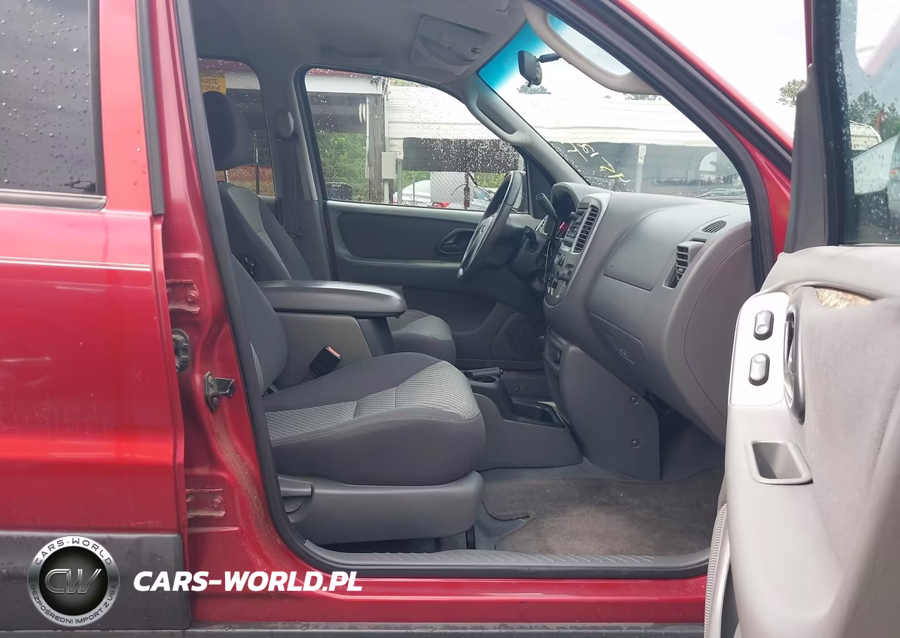2003 Ford Escape Xlt VIN:1FMYU031X3KA10390 - 5