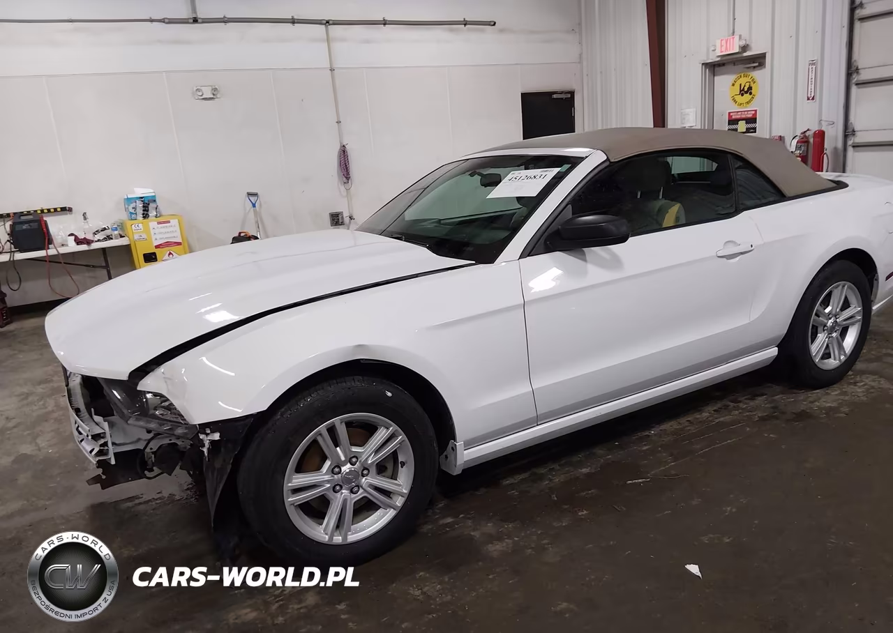 2014 Ford Mustang V6 VIN:1ZVBP8EMXE5231591 - 2