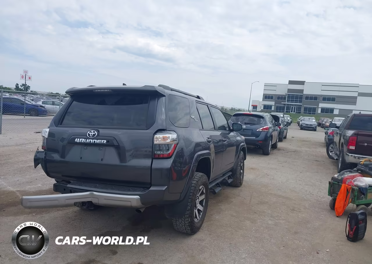 2020 Toyota 4Runner Trd Off Road VIN:JTEBU5JR3L5829705 - 4