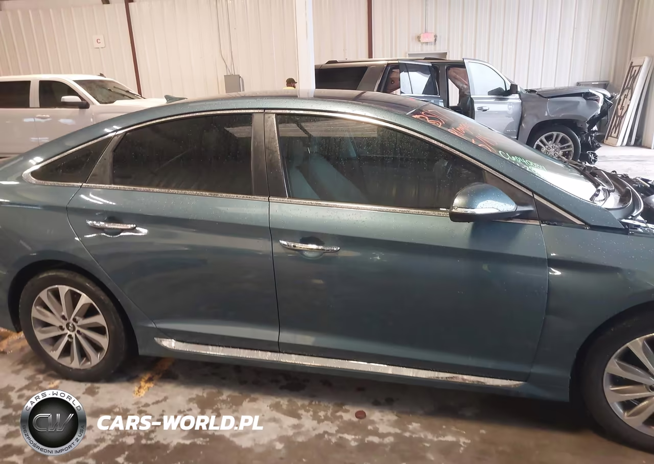 2015 Hyundai Sonata Sport VIN:5NPE34AF4FH063489 - 14