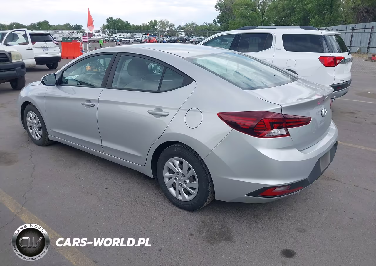 2019 Hyundai Elantra Se VIN:5NPD74LF8KH486731 - 3