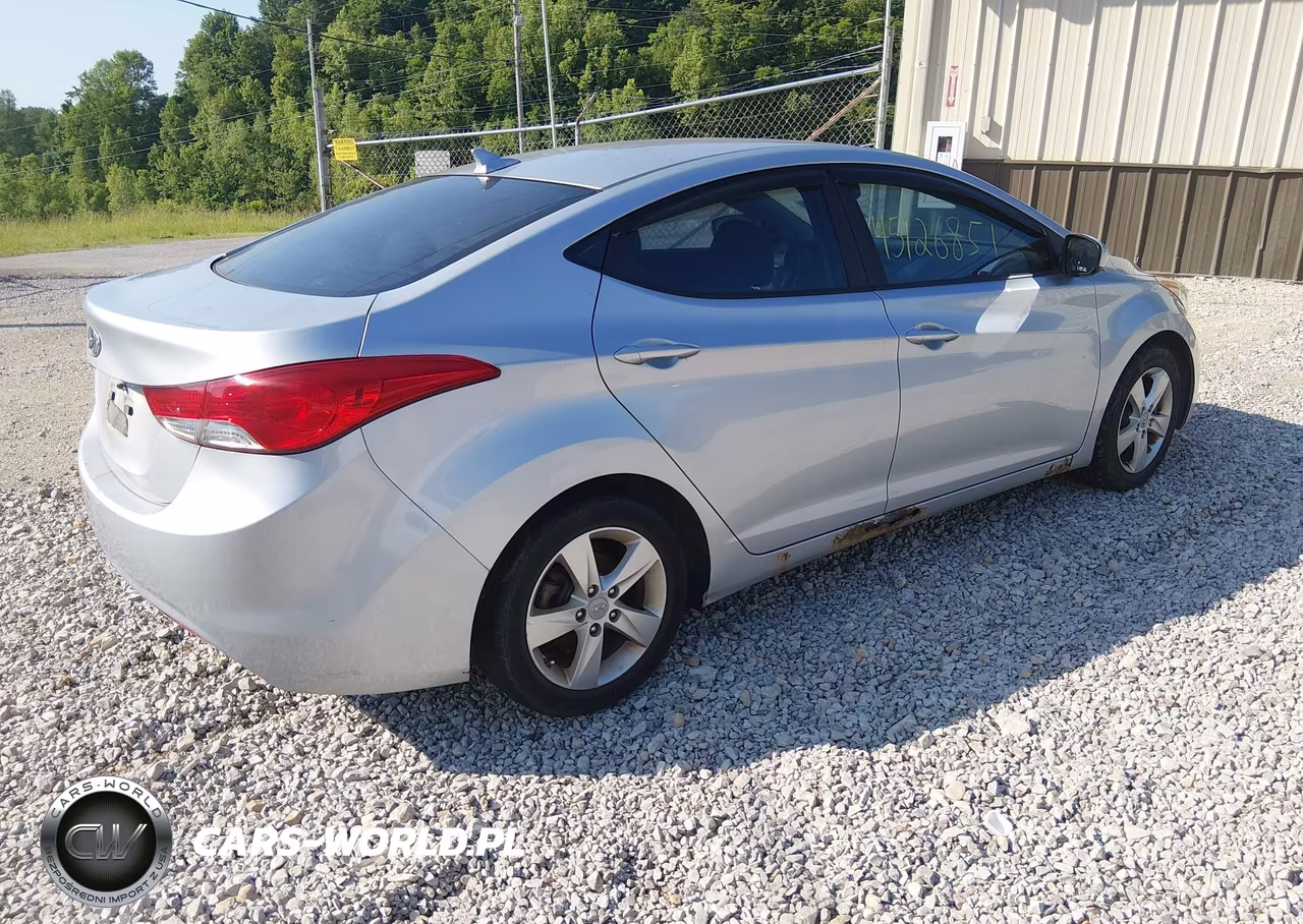 2013 Hyundai Elantra Gls VIN:5NPDH4AE9DH167221 - 4