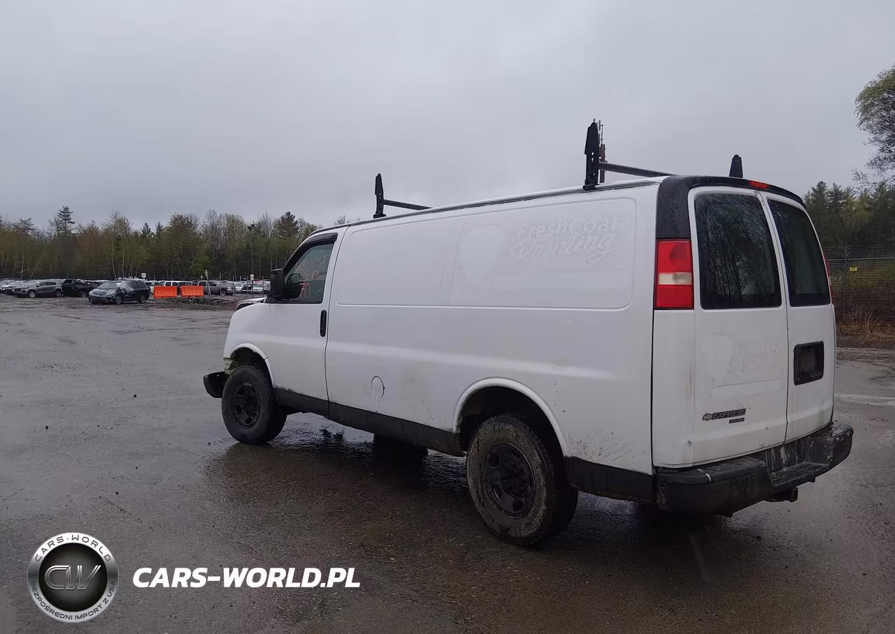 2013 Chevrolet Express 2500 Work Van VIN:1GCWGFBA7D1105438 - 3