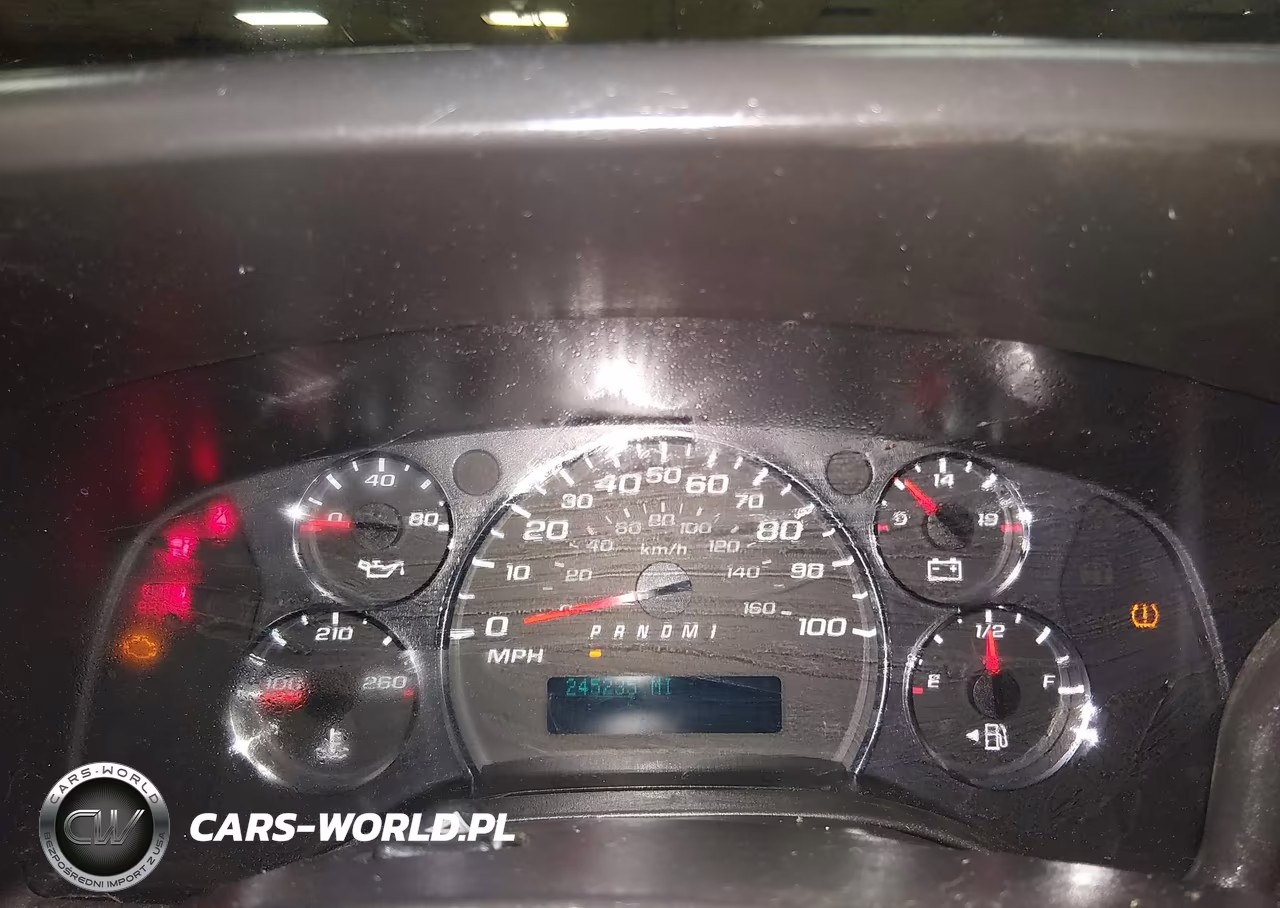 2013 Chevrolet Express 2500 Work Van VIN:1GCWGFBA7D1105438 - 7