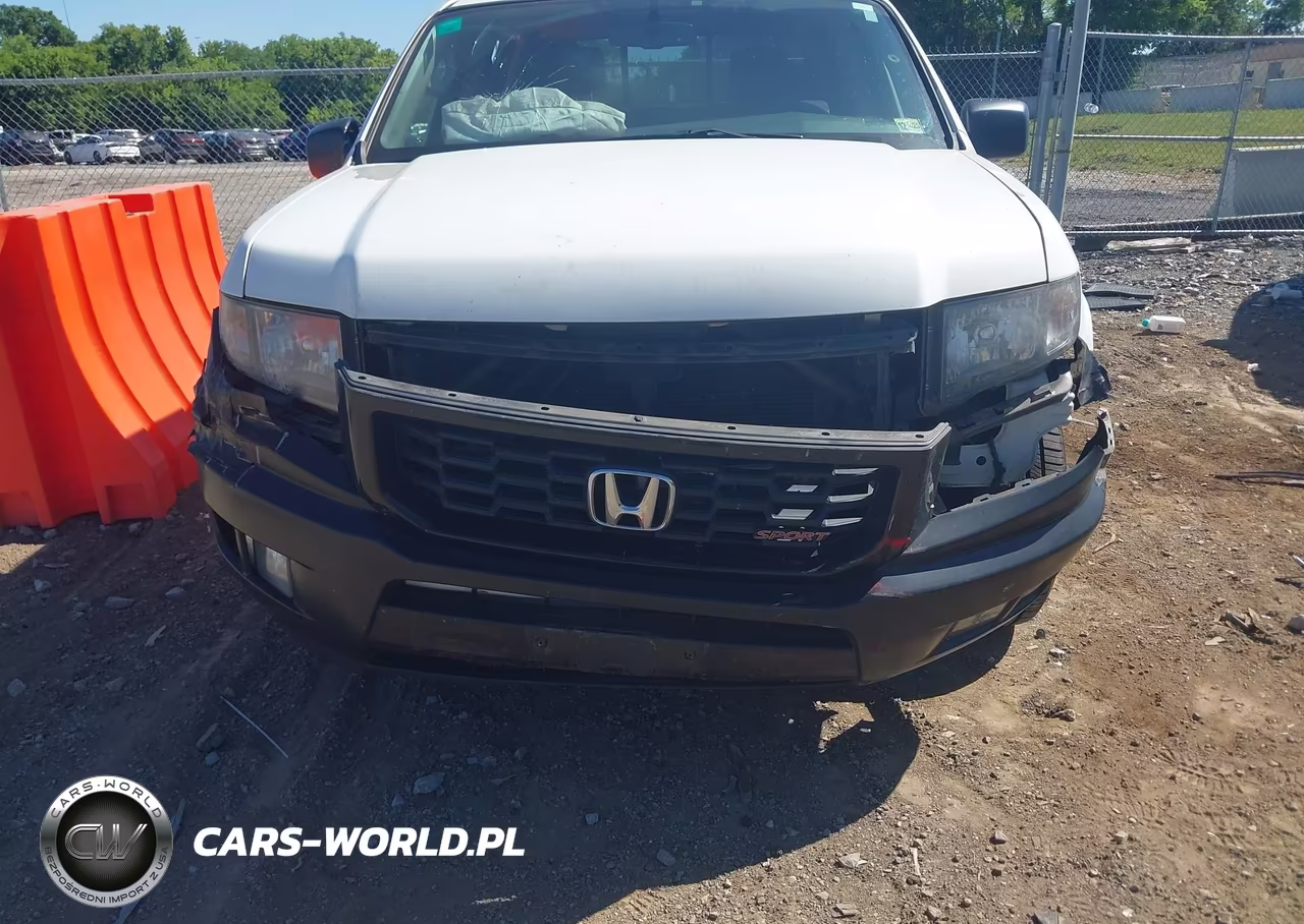 2014 Honda Ridgeline Sport VIN:5FPYK1F71EB013945 - 12