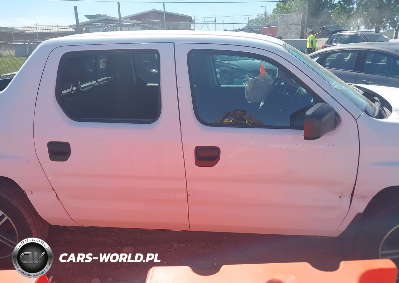 2014 Honda Ridgeline Sport VIN:5FPYK1F71EB013945 - 13