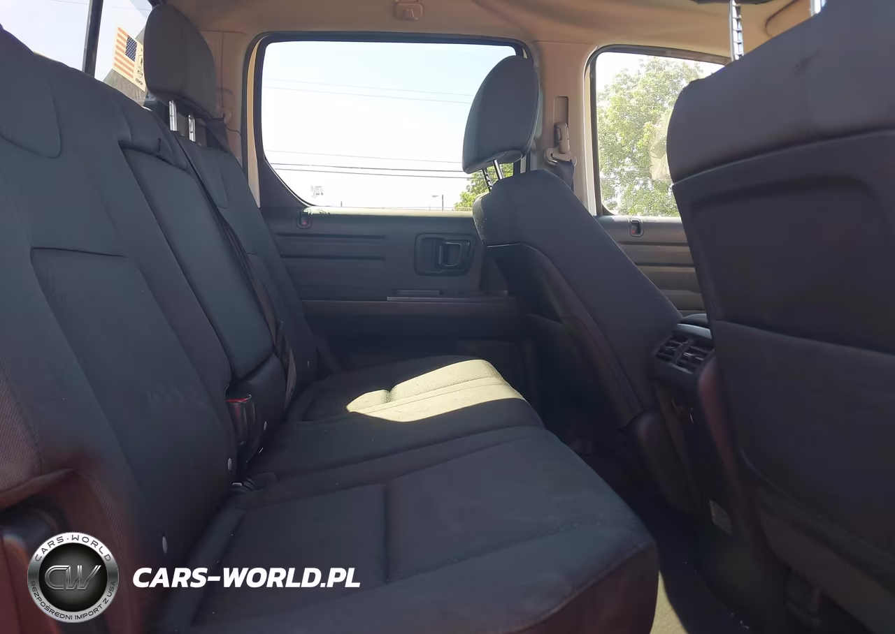 2014 Honda Ridgeline Sport VIN:5FPYK1F71EB013945 - 8